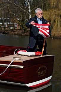 MARIE mit Speckflagge