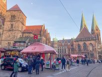 Die Bürgerpark-Tombola auf dem Liebfrauenkirchhof, Foto: Martin Rospek